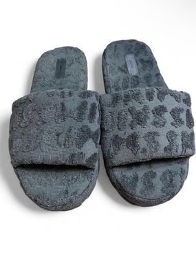 SKIMS Charcoal Textured Plush Slide Slippers